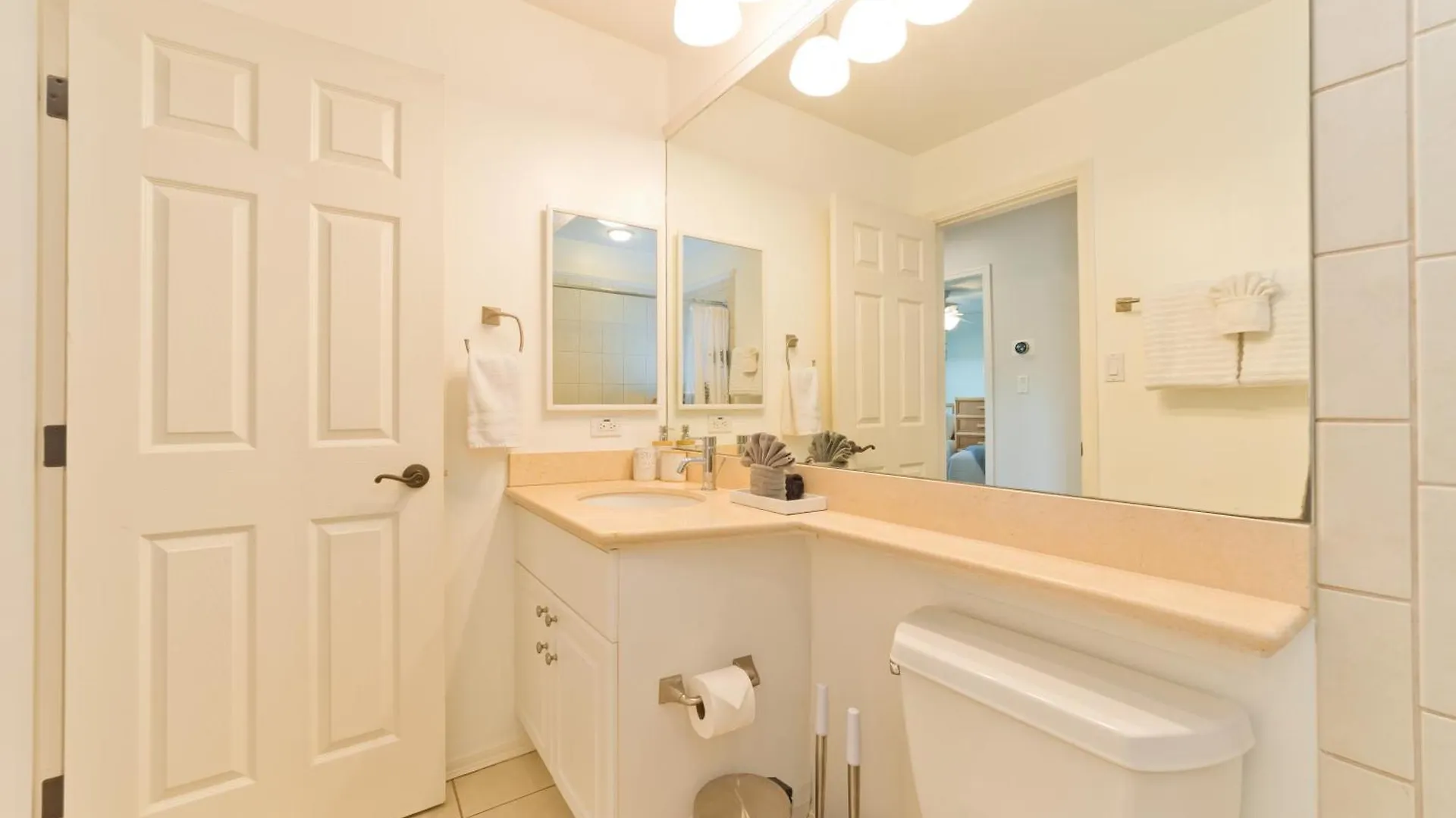 度假居 Hilton Pool Pass Included - Stylish Central Villa Mins To Beach Pool & Spa 唯客乐渡假村 美国